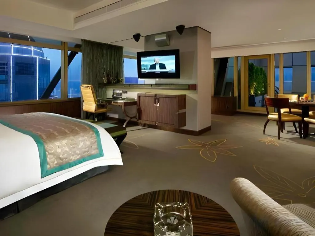 Grand Lisboa Macau 5*,