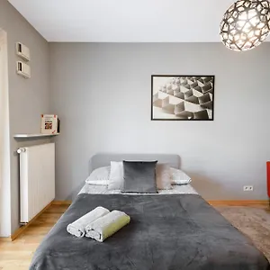 Clicktheflat Artistic Estate Апартаменты Варшава
